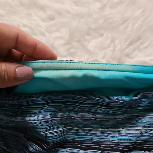 Lululemon bundle size 6 - Picture 8 of 12